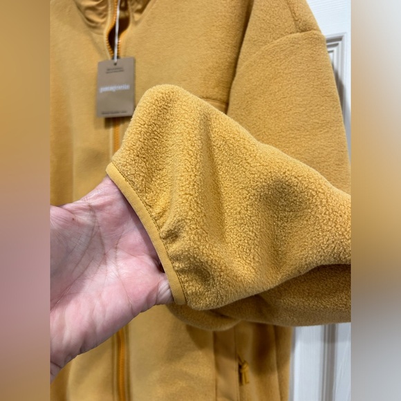 Patagonia Women's M Medium Synchilla Jacket Dried Mango Yellow Orange NWT Fleece - Picture 3 of 11